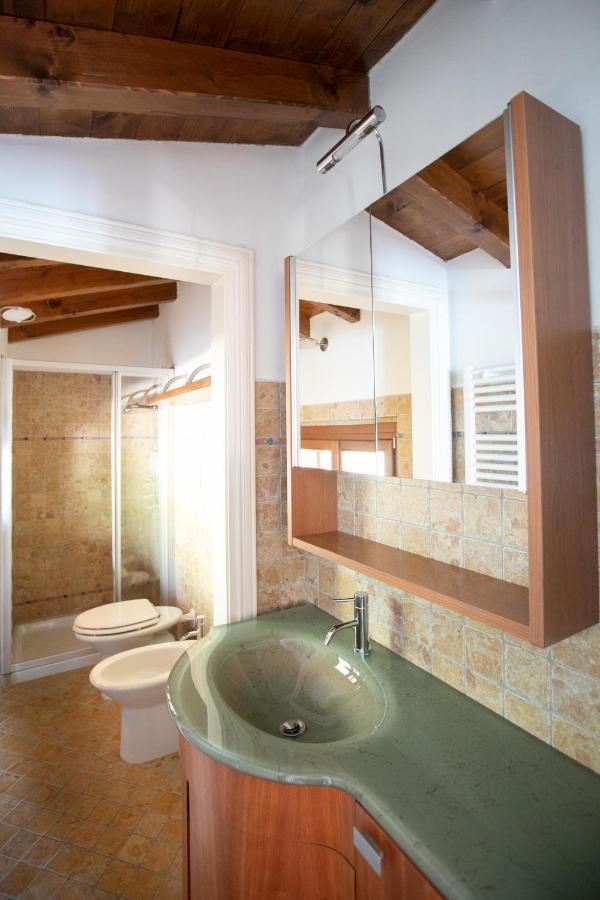 Iseolakerental - La Stallina - มอนเต อิโซลา ภายนอก รูปภาพ